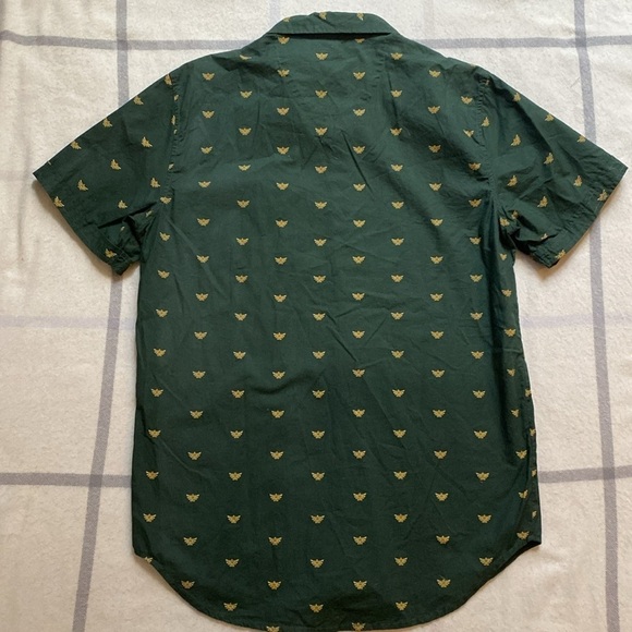 The Legend of Zelda Green Short Sleeve Men's Shirt Size Small - Picture 2 of 9